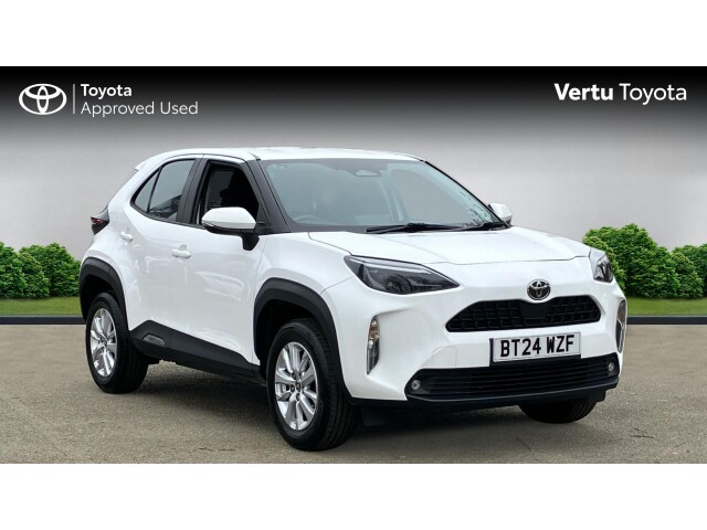 Main listing image - Toyota Yaris Cross