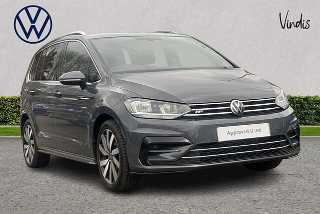 Main listing image - Volkswagen Touran