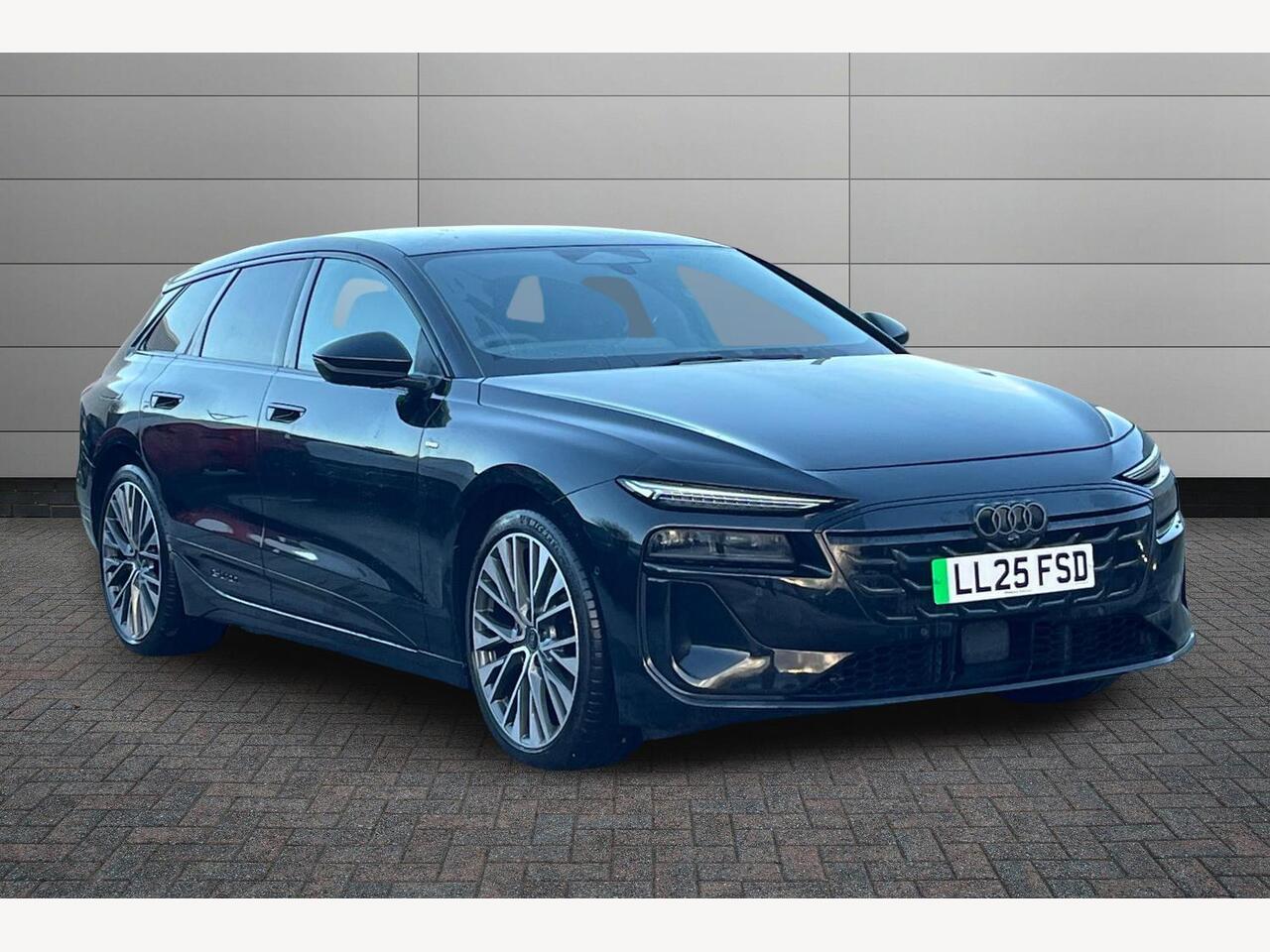 Main listing image - Audi e-tron