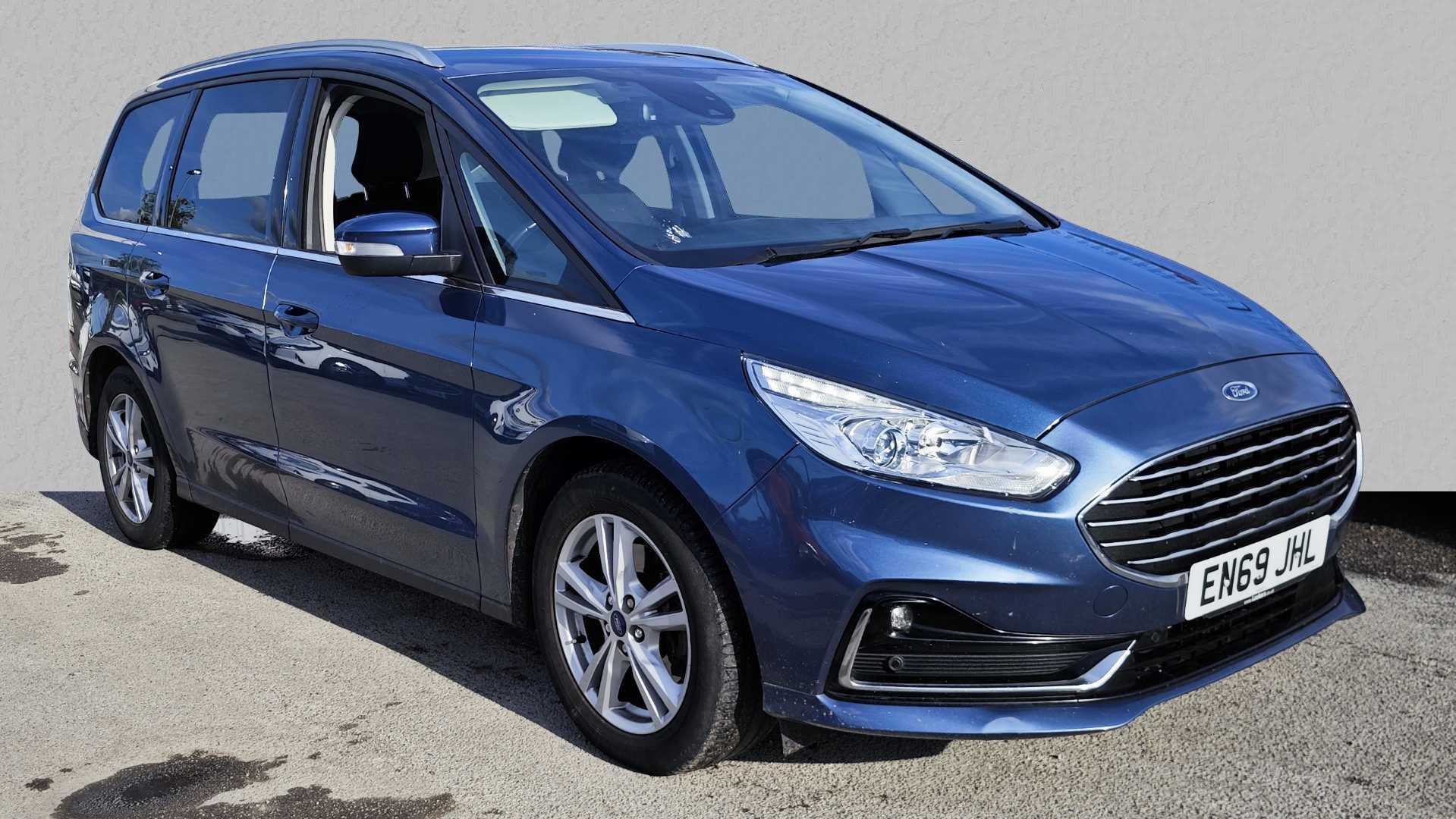 Main listing image - Ford Galaxy