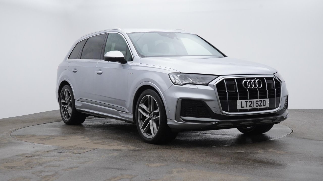 Main listing image - Audi Q7