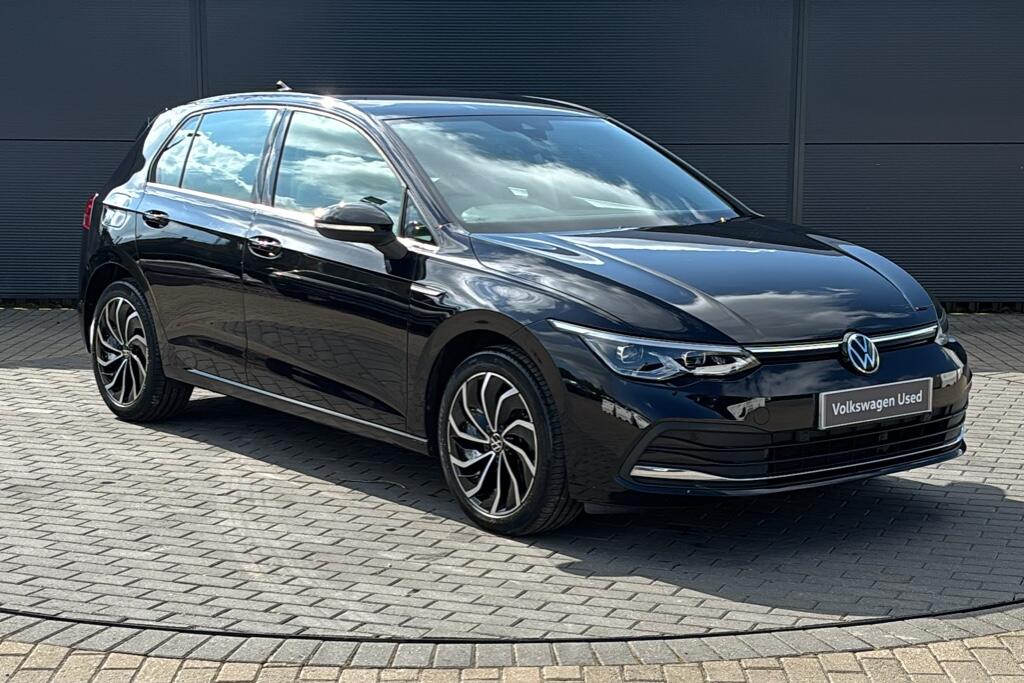 Main listing image - Volkswagen Golf