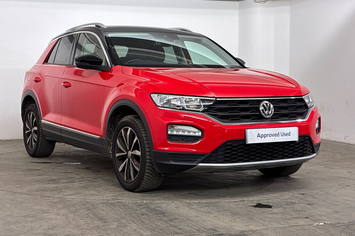 Main listing image - Volkswagen T-Roc
