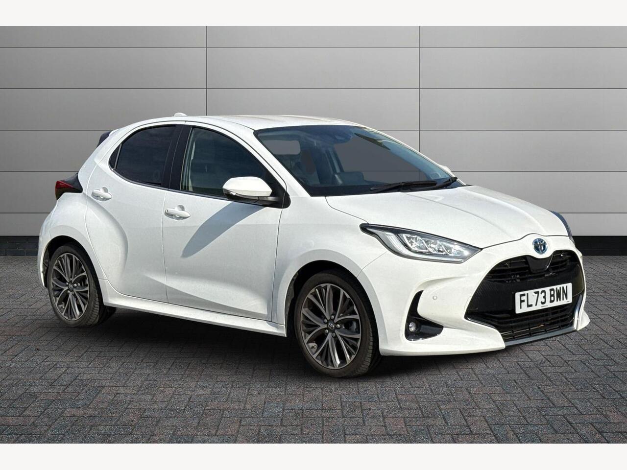 Main listing image - Toyota Yaris