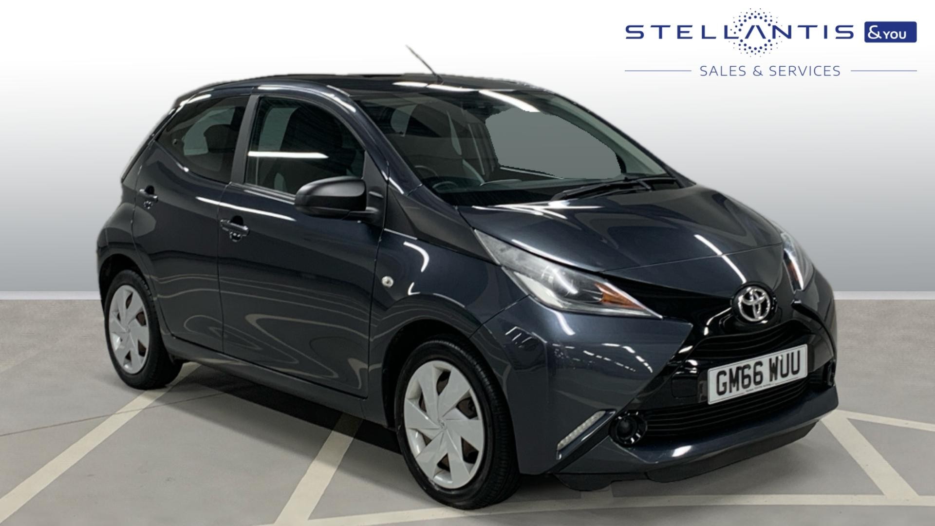 Main listing image - Toyota Aygo