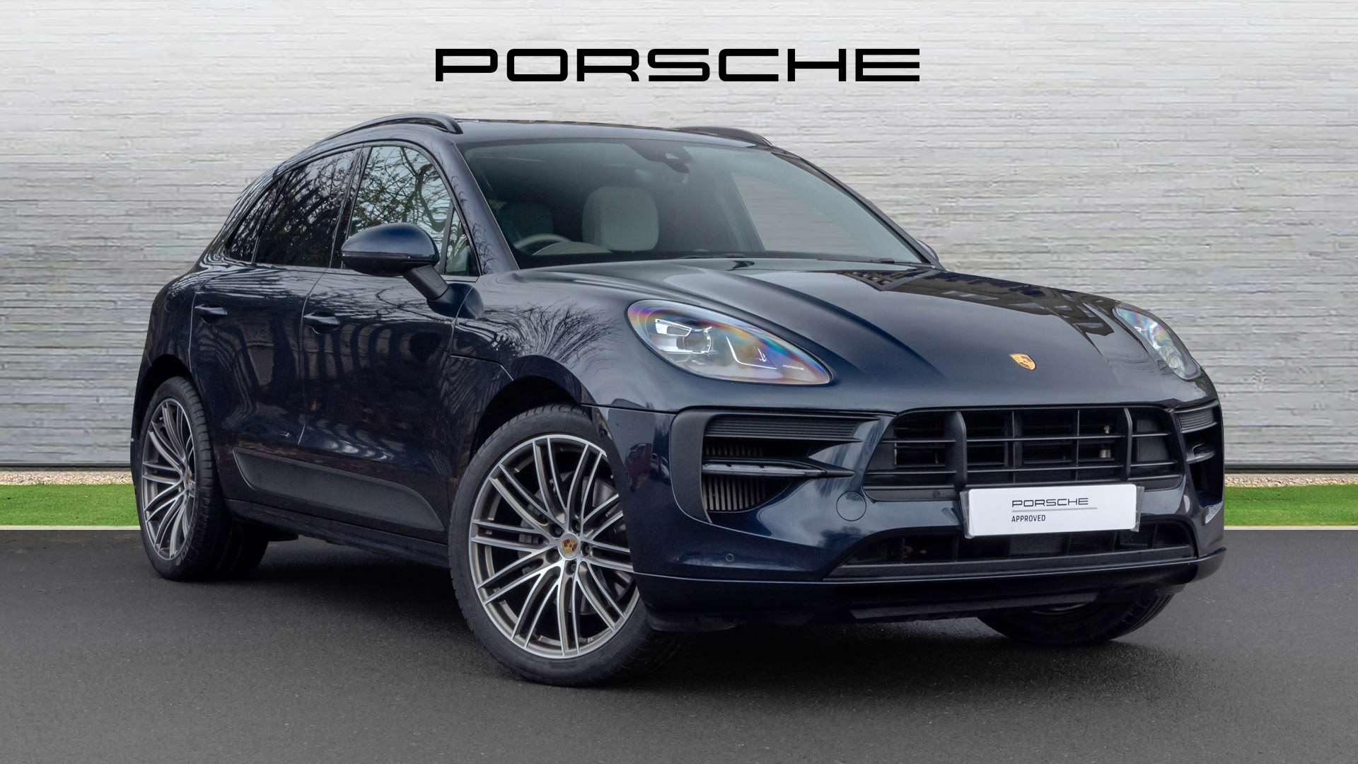 Main listing image - Porsche Macan