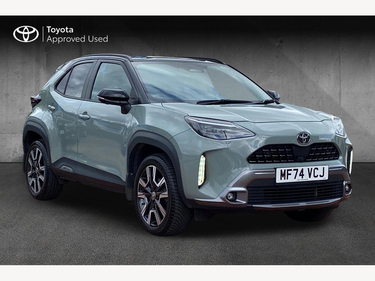Main listing image - Toyota Yaris Cross