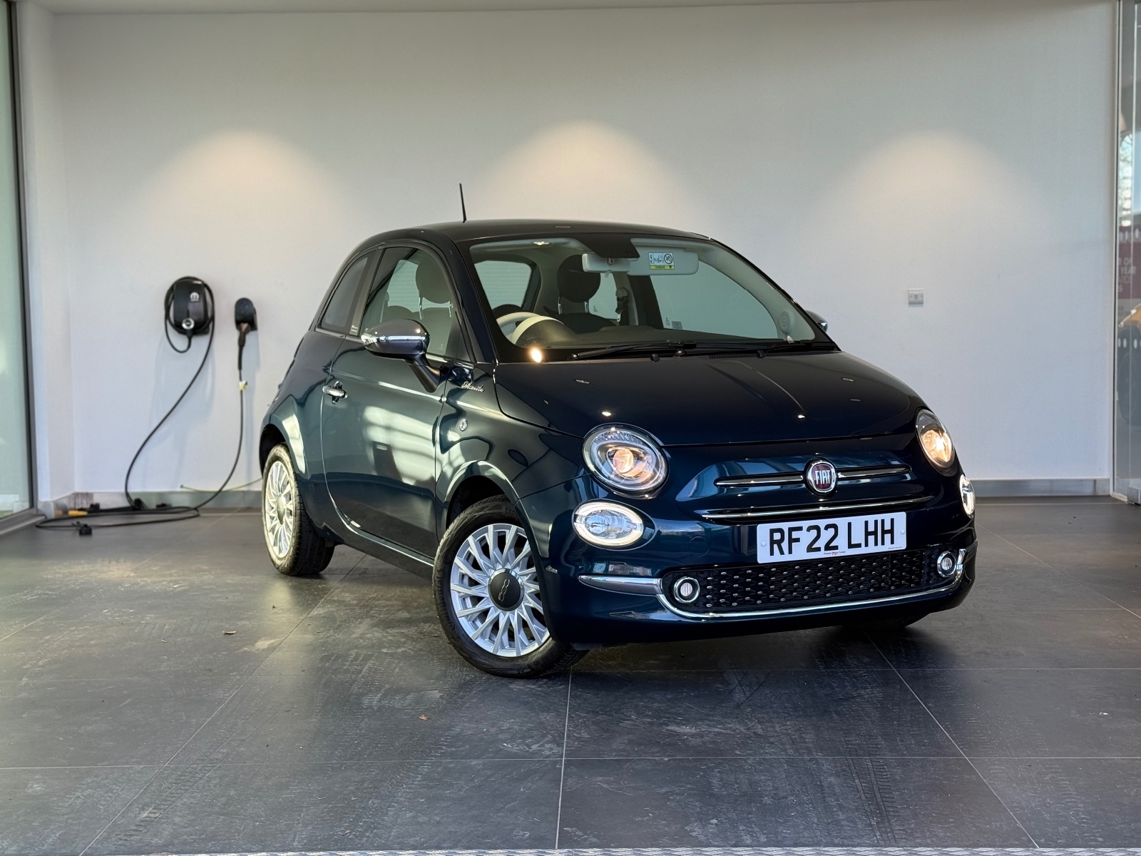 Main listing image - Fiat 500