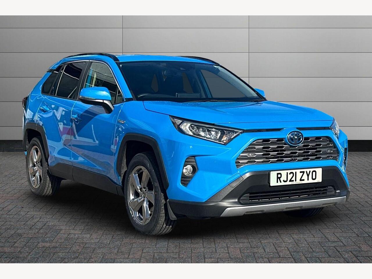Main listing image - Toyota RAV4
