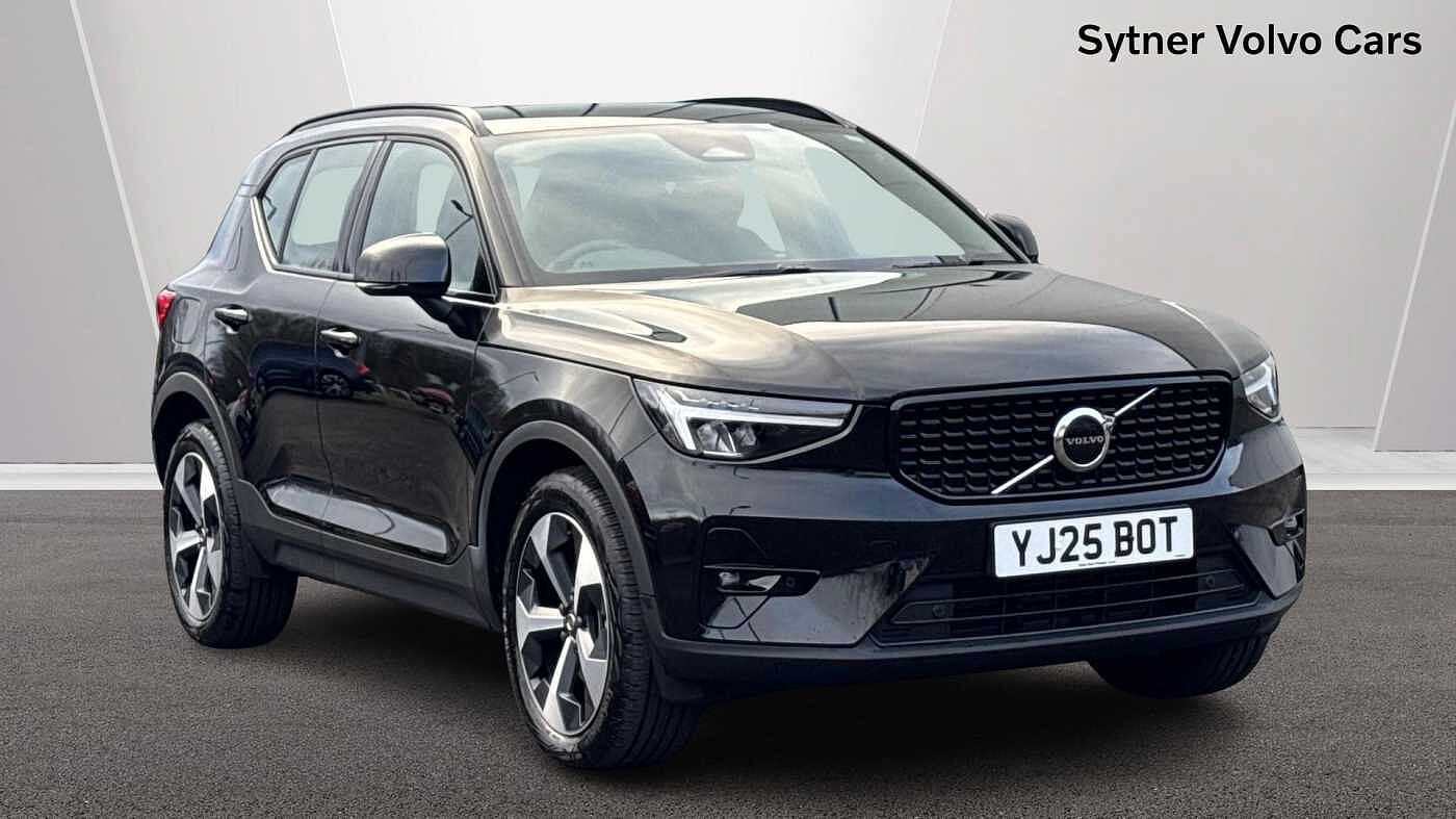 Main listing image - Volvo XC40