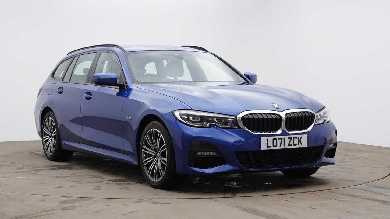 Main listing image - BMW 3 Series Touring