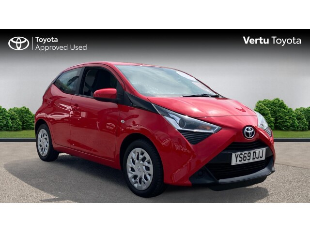 Main listing image - Toyota Aygo
