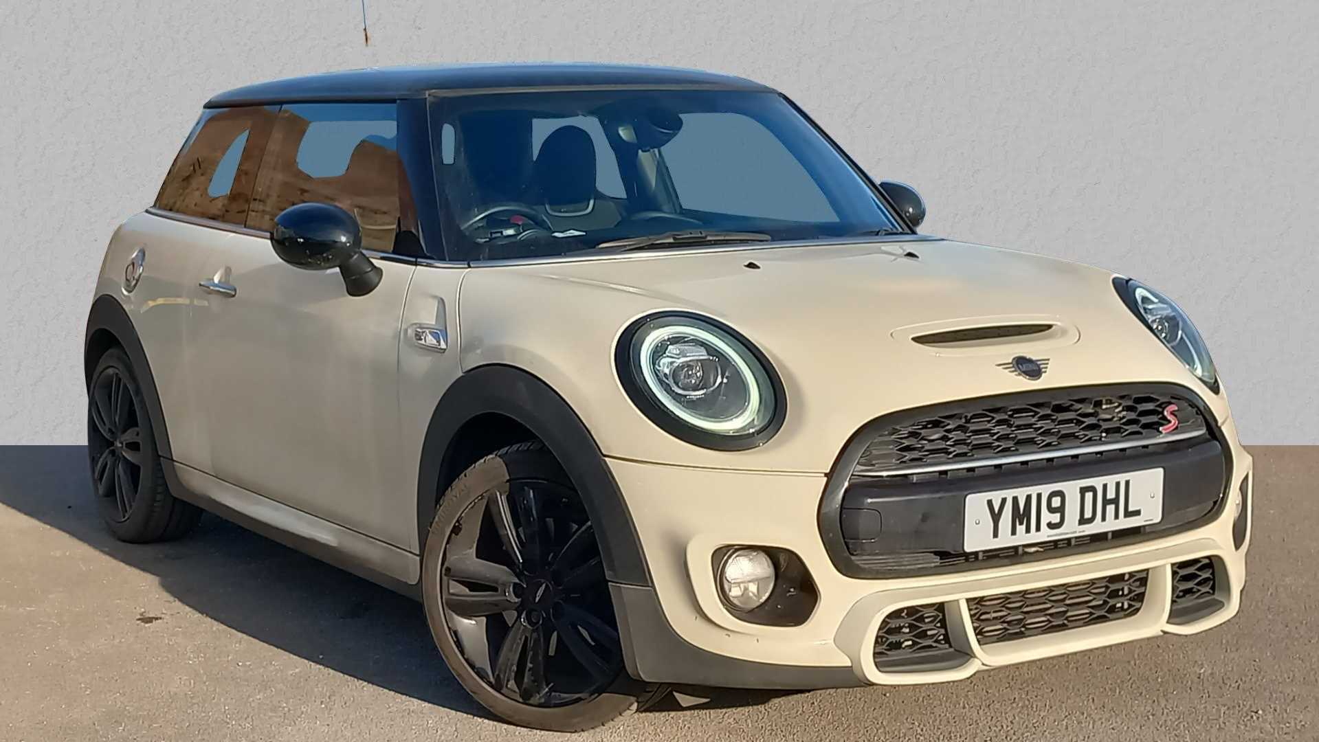 Main listing image - MINI Hatchback