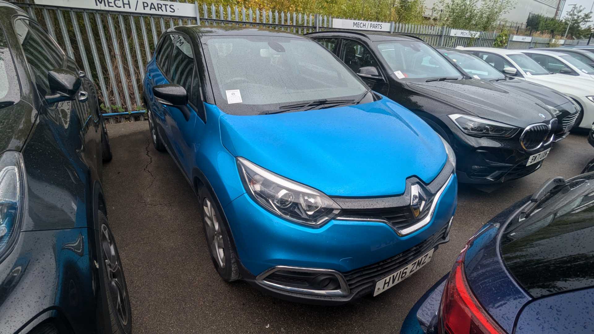 Main listing image - Renault Captur