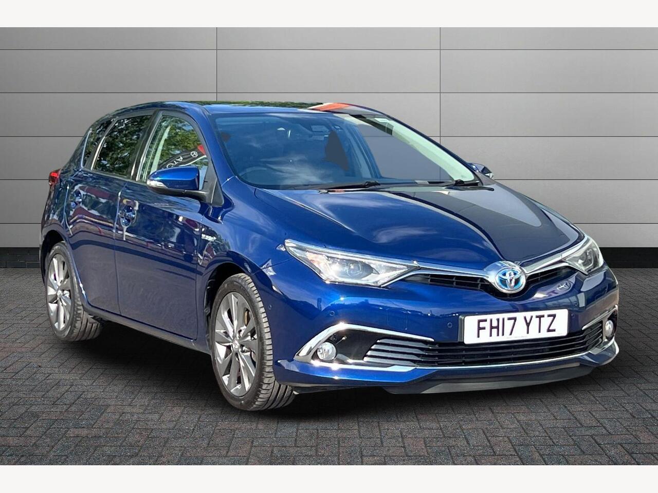 Main listing image - Toyota Auris