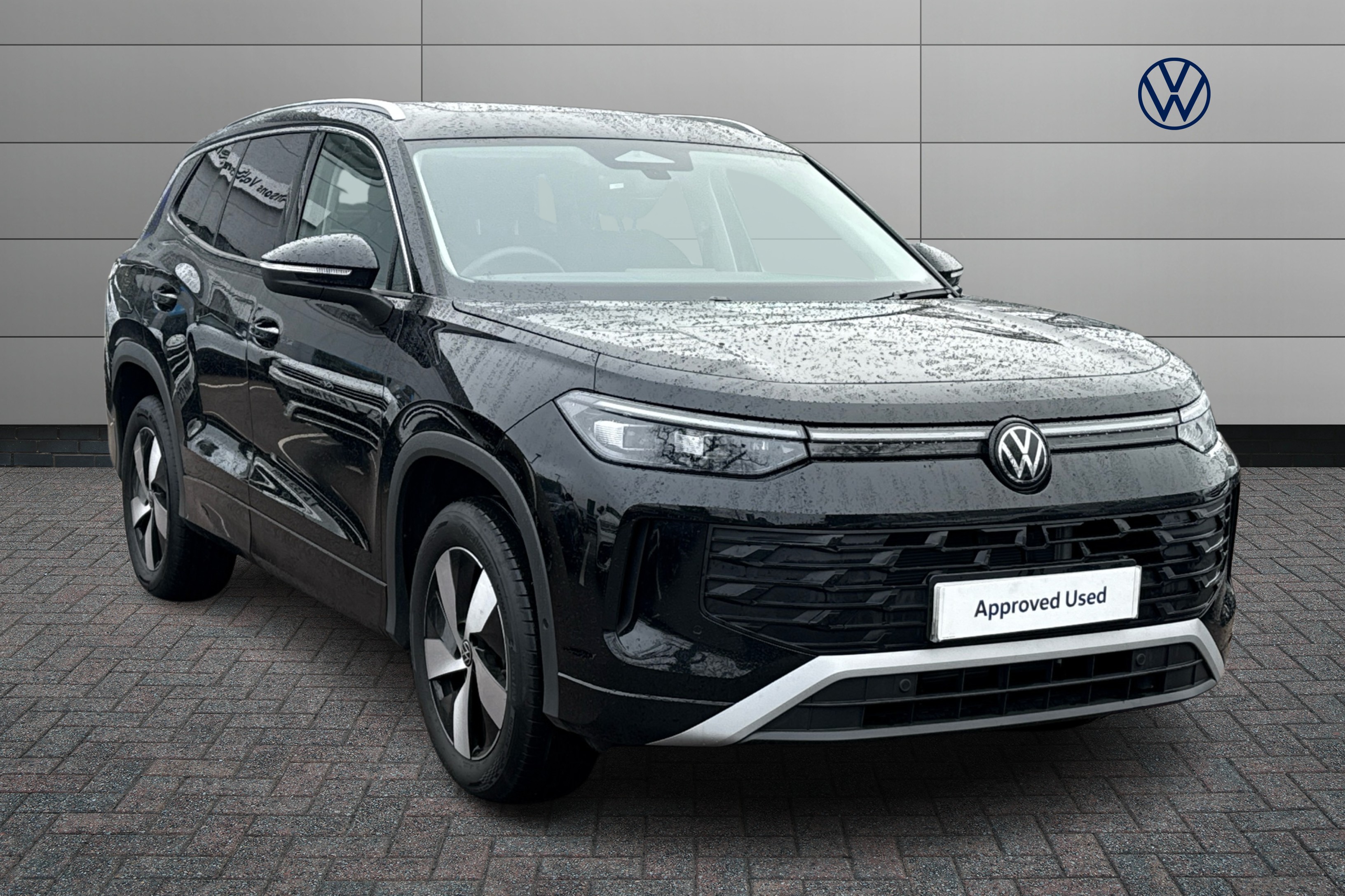 Main listing image - Volkswagen Tayron