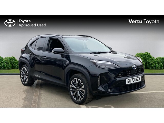 Main listing image - Toyota Yaris Cross