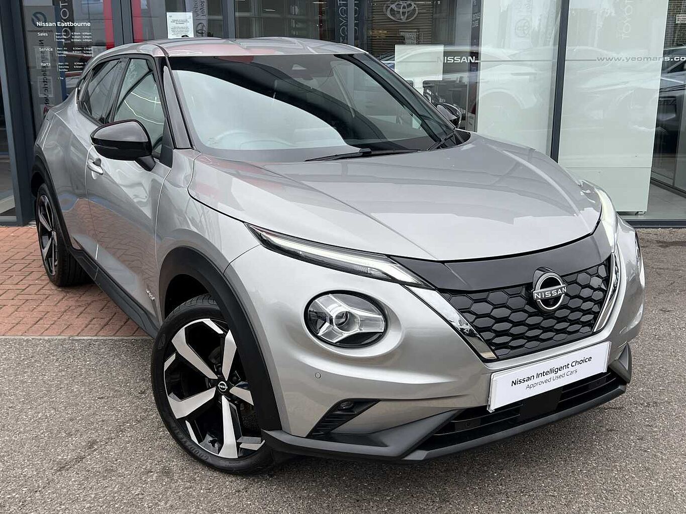 Main listing image - Nissan Juke