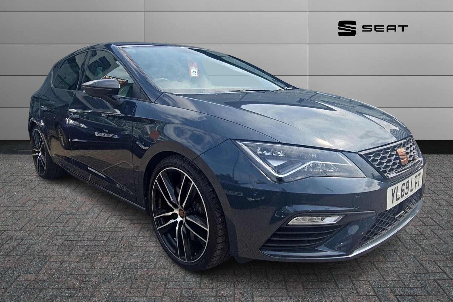 Main listing image - SEAT Leon