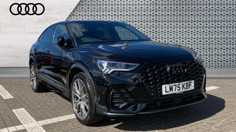 Main listing image - Audi Q3