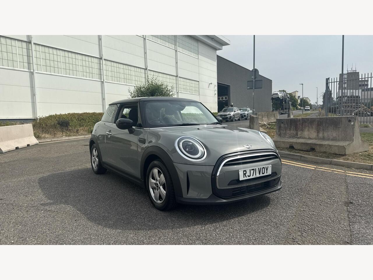 Main listing image - MINI Hatchback