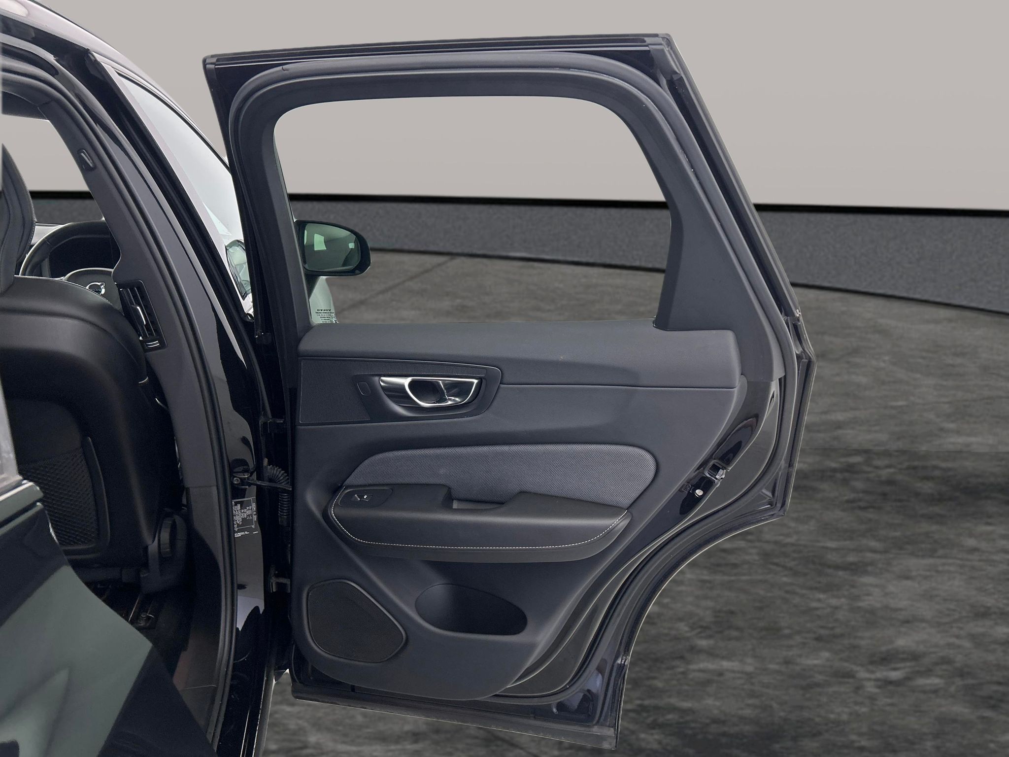 Main listing image - Volvo XC60