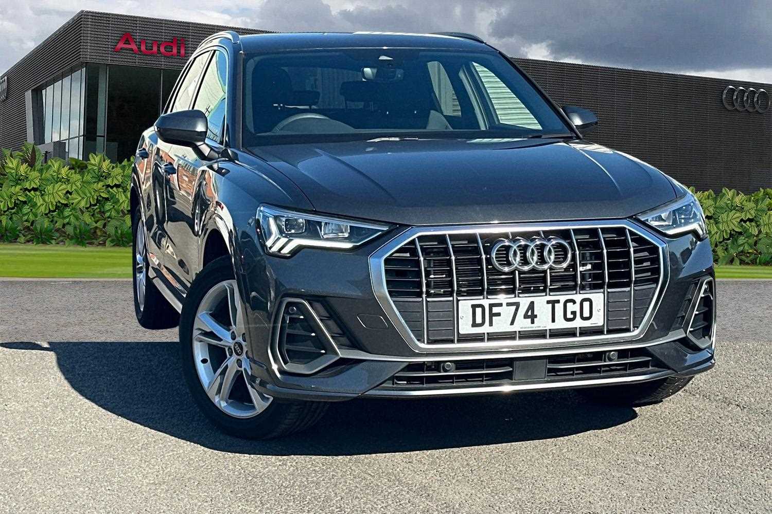 Main listing image - Audi Q3