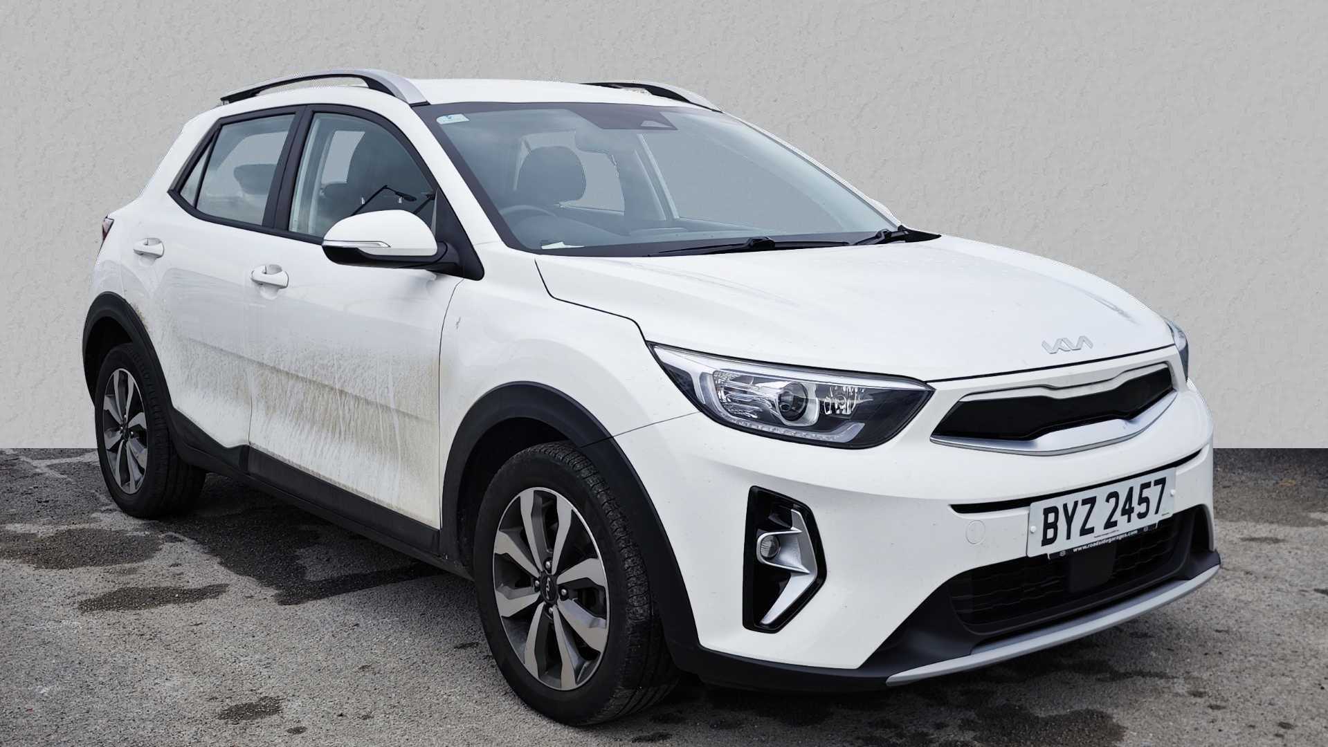 Main listing image - Kia Stonic