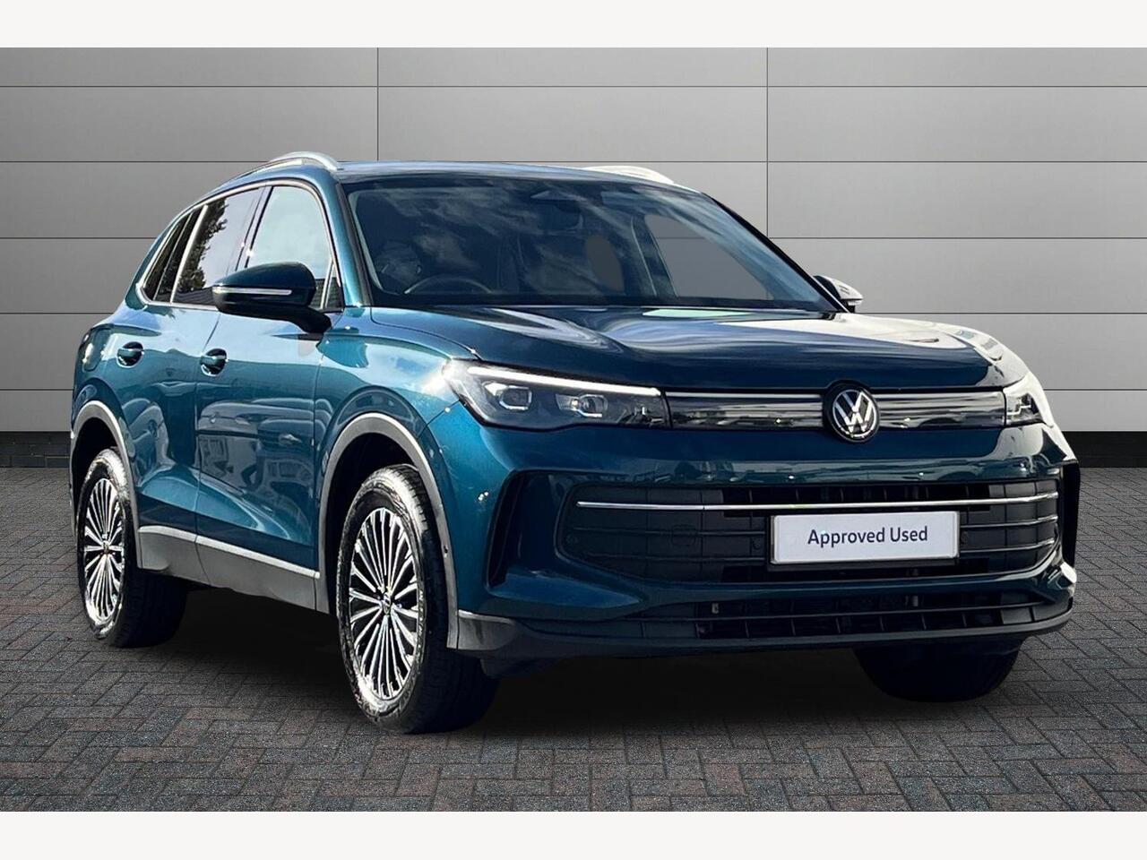 Main listing image - Volkswagen Tiguan