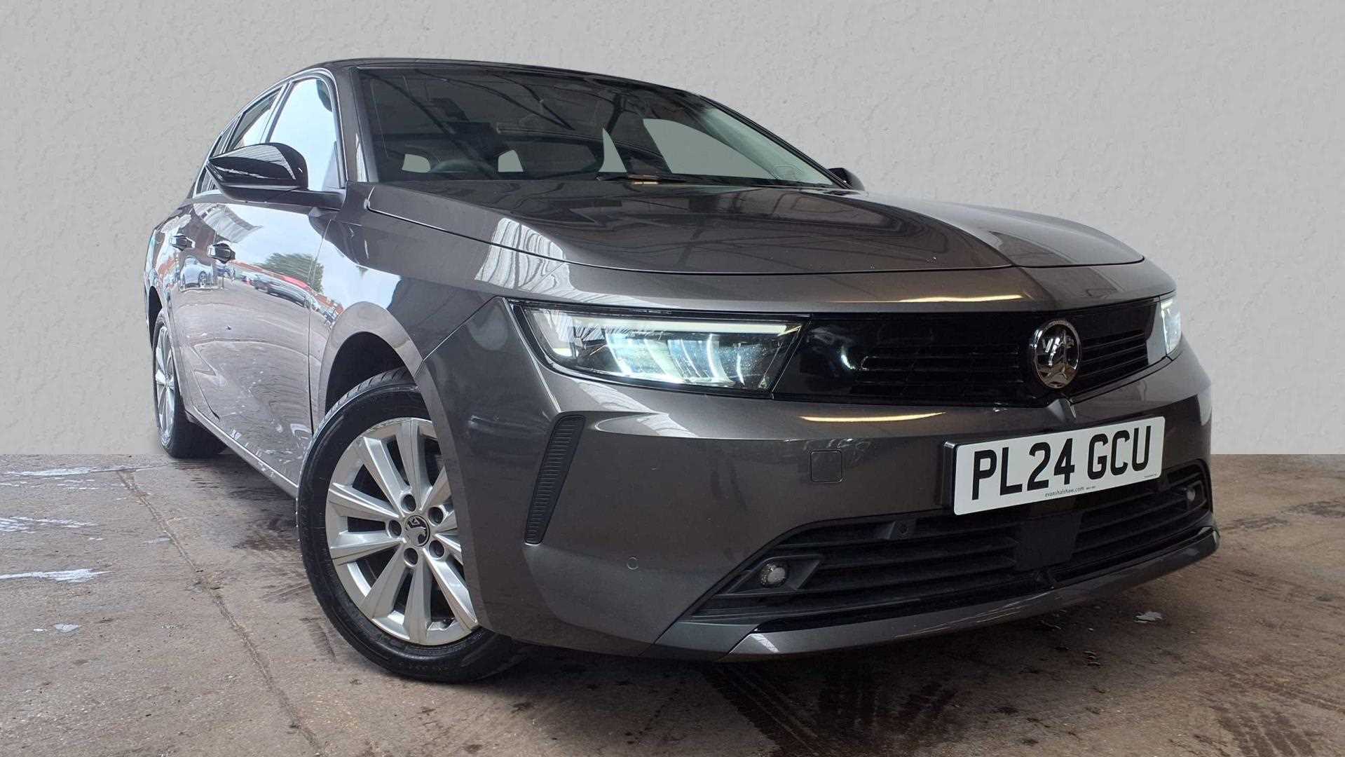 Main listing image - Vauxhall Astra Sports Tourer