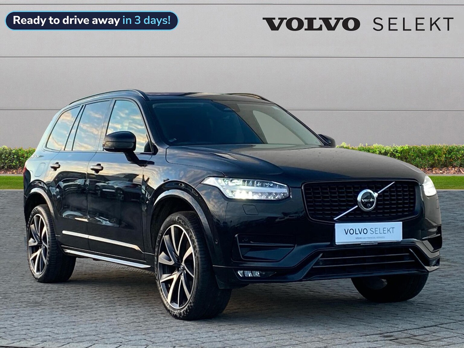 Main listing image - Volvo XC90