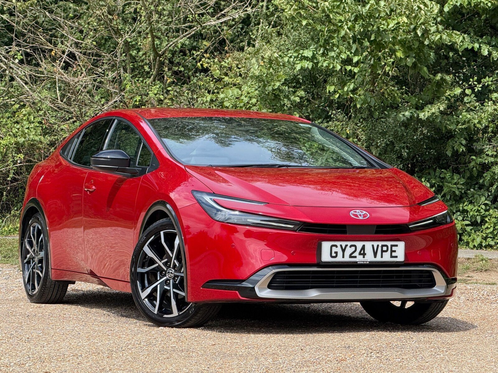 Main listing image - Toyota Prius Plug-In