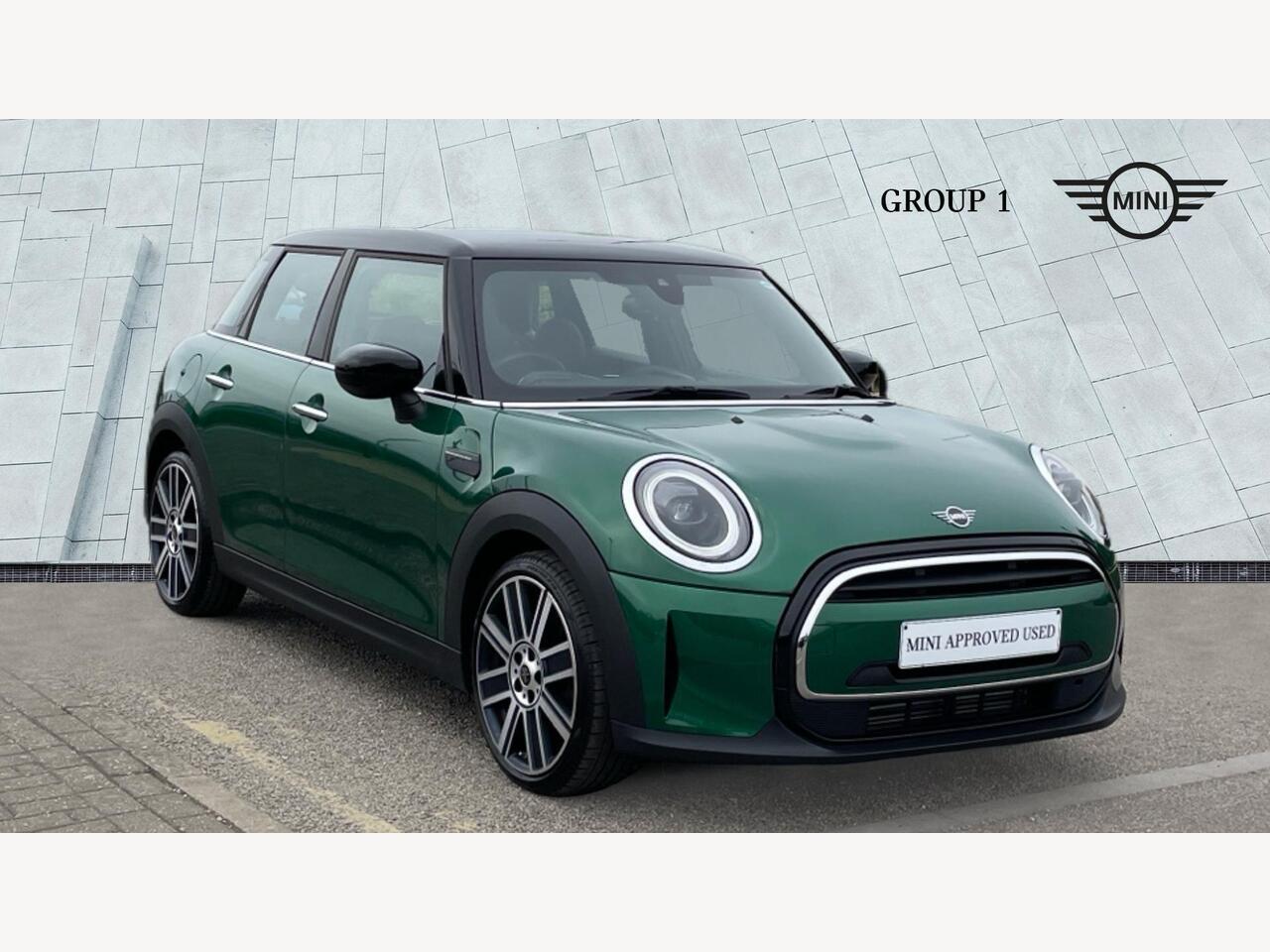 Main listing image - MINI Hatchback 5dr