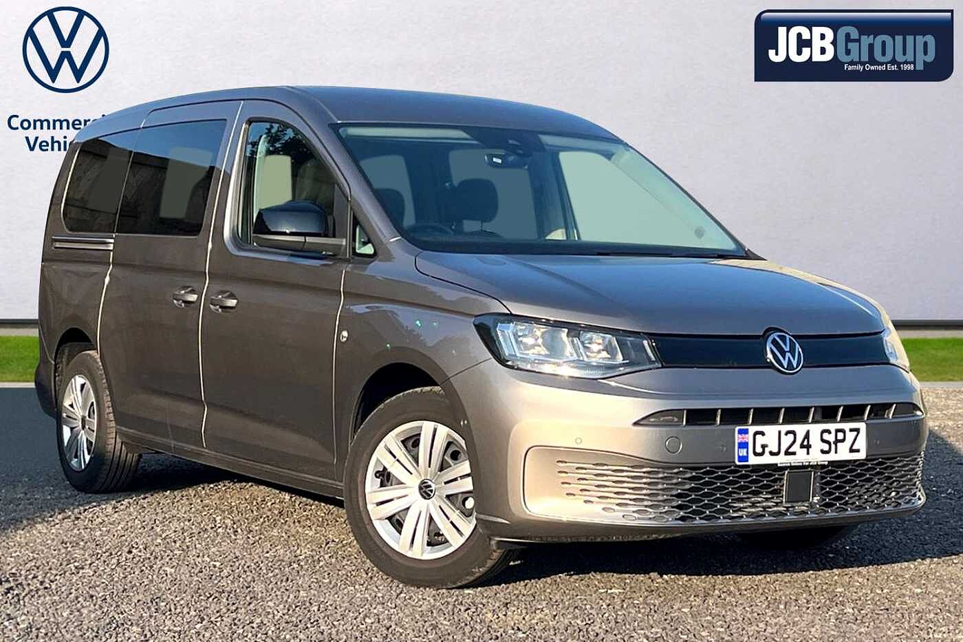 Main listing image - Volkswagen Caddy Maxi