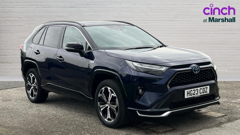 Main listing image - Toyota RAV4