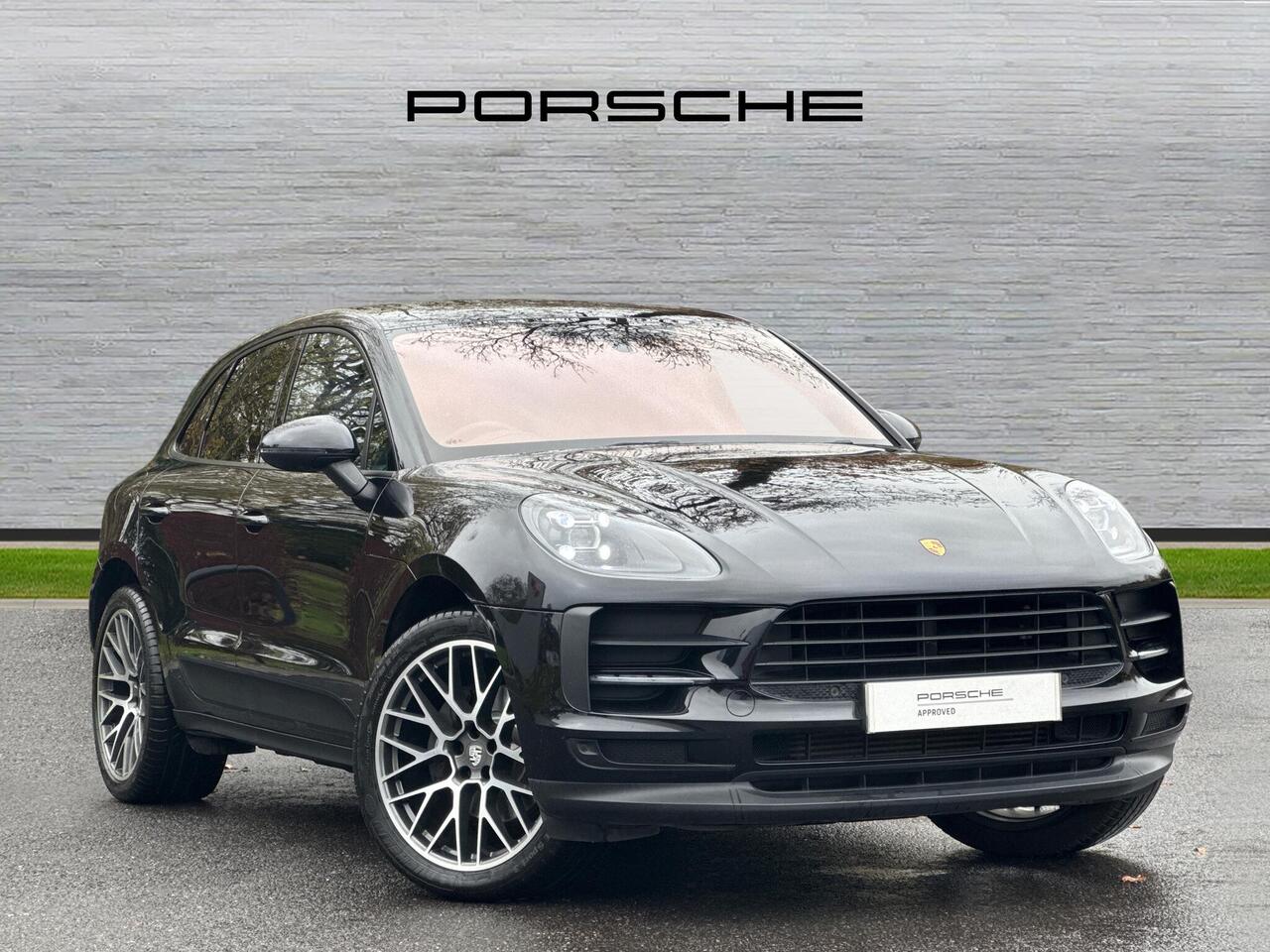 Main listing image - Porsche Macan