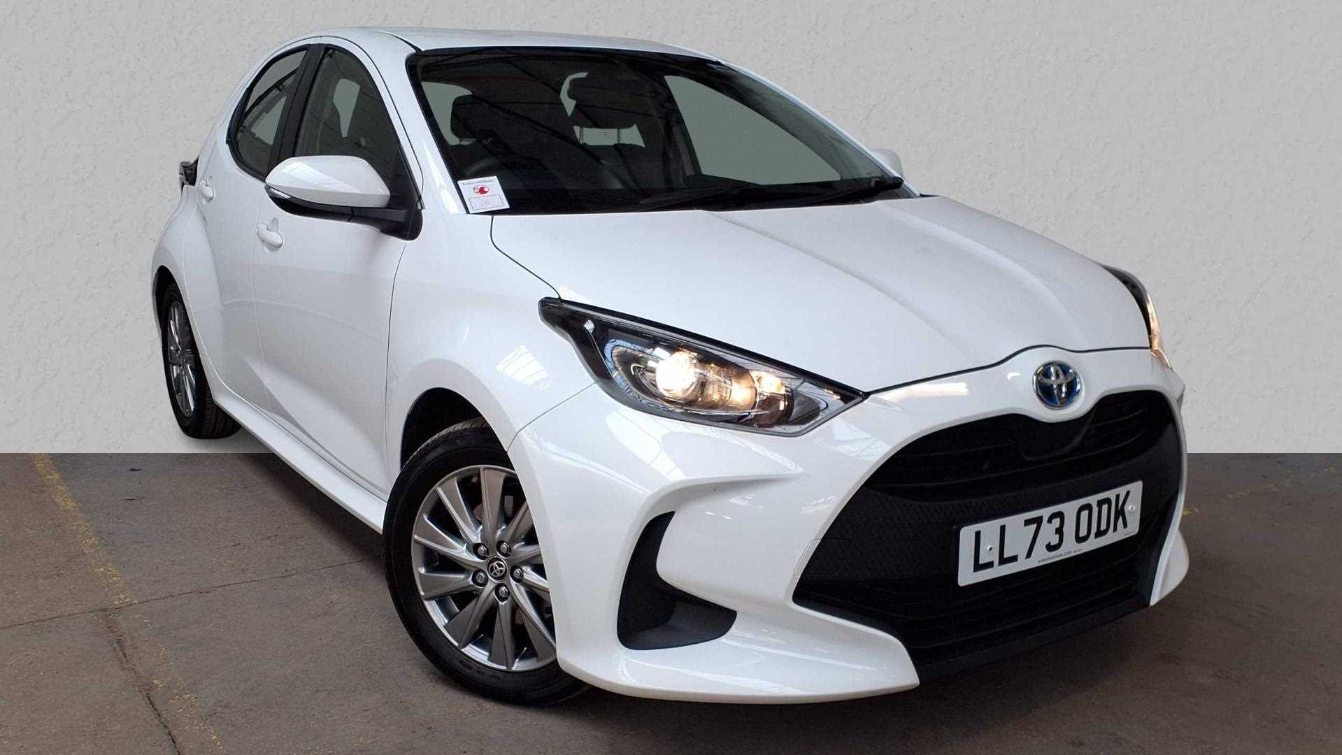 Main listing image - Toyota Yaris