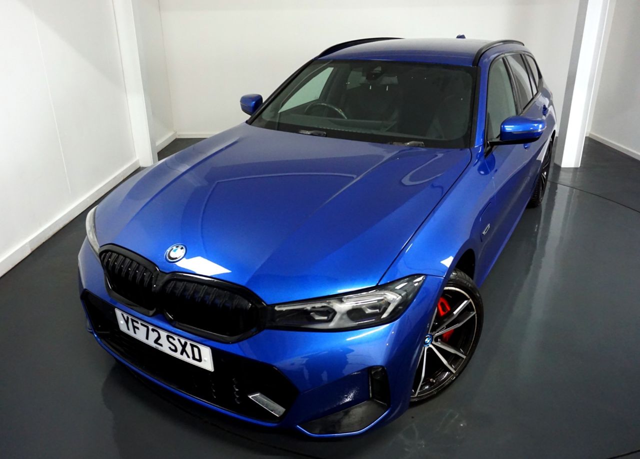 Main listing image - BMW 3 Series Touring