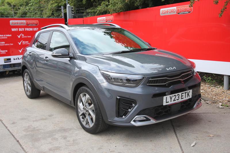 Main listing image - Kia Stonic