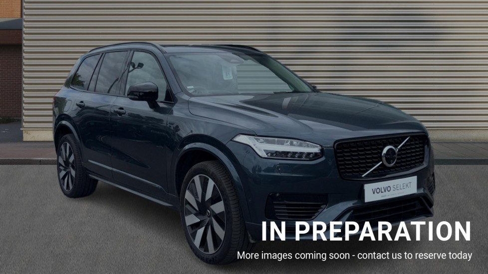 Main listing image - Volvo XC90
