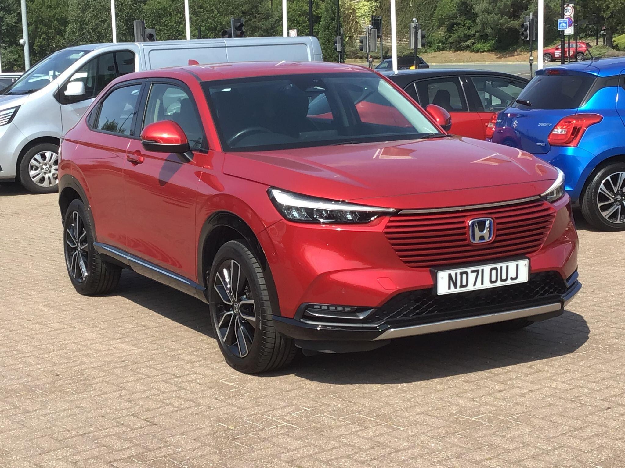 Main listing image - Honda HR-V