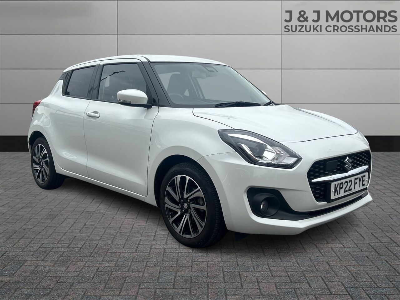 Main listing image - Suzuki Swift