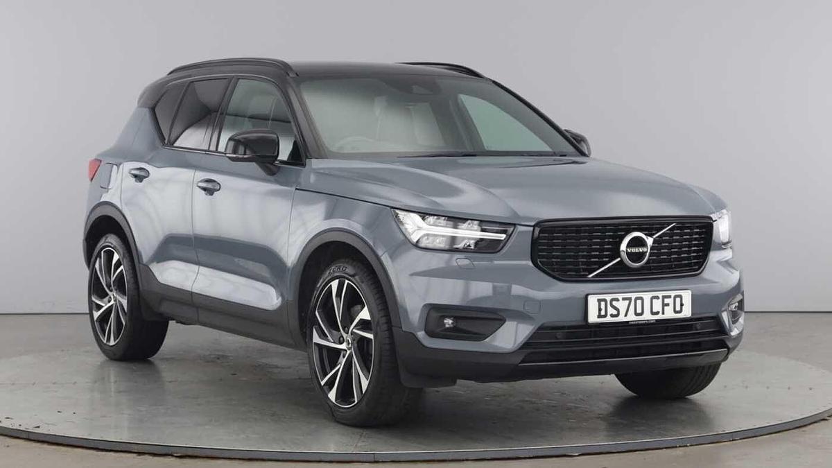 Main listing image - Volvo XC40