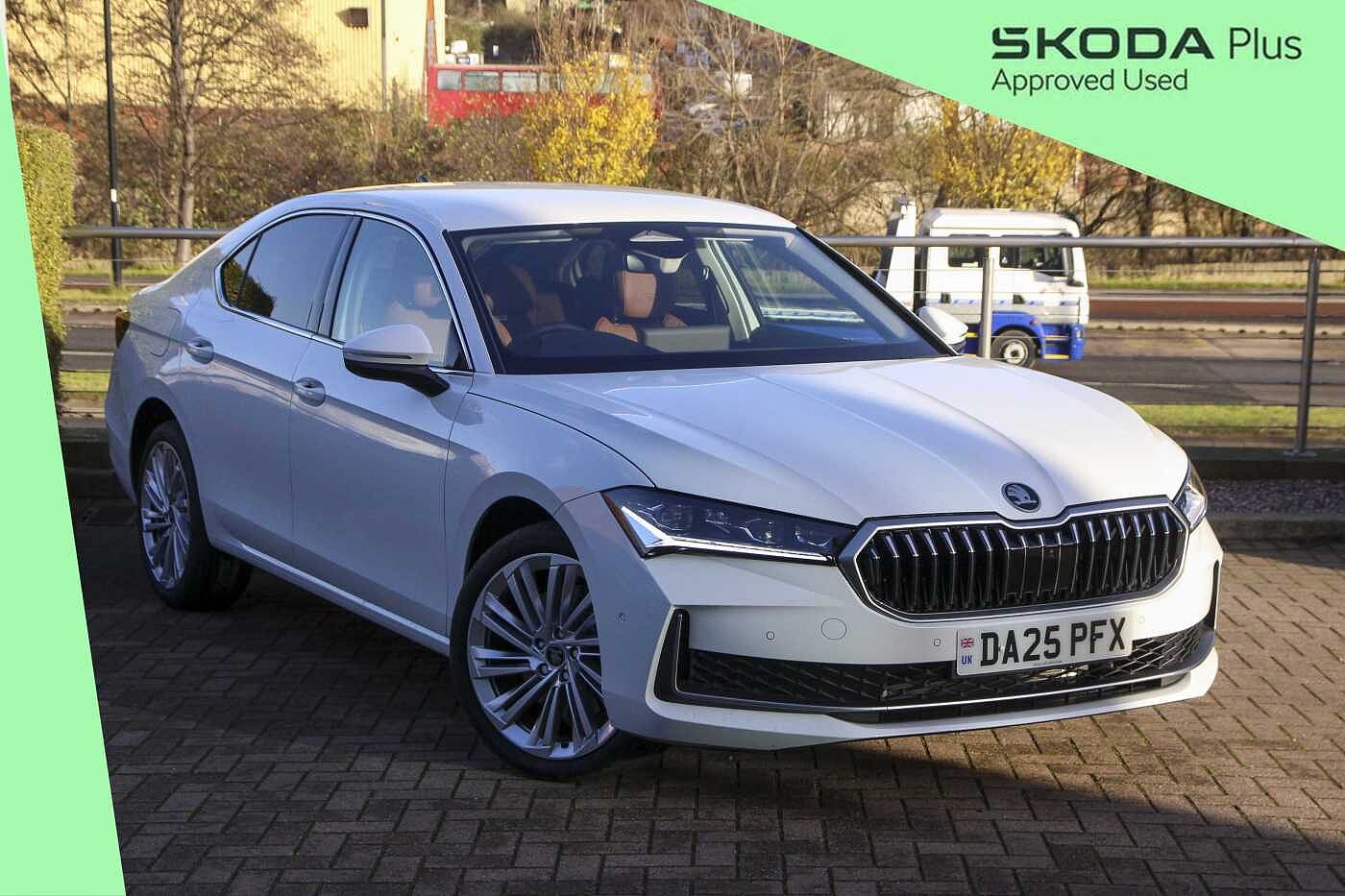 Main listing image - Skoda Superb