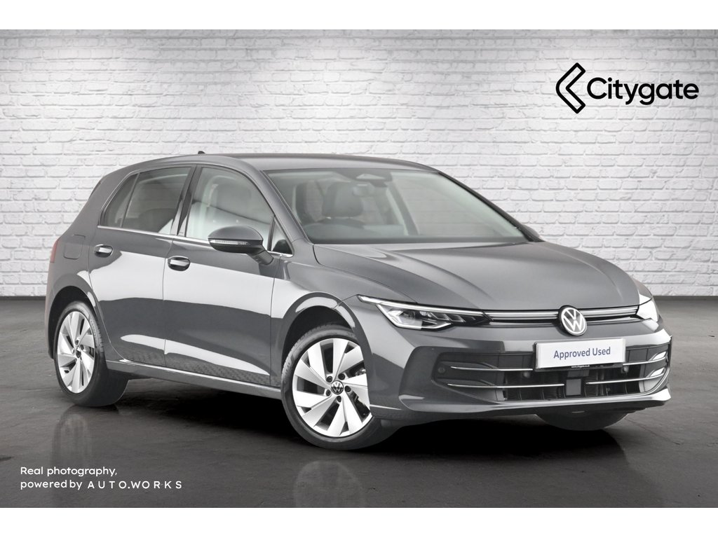 Main listing image - Volkswagen Golf