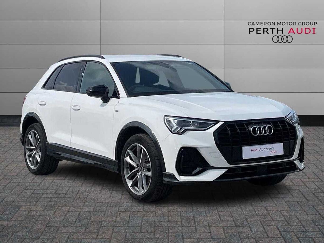 Main listing image - Audi Q3