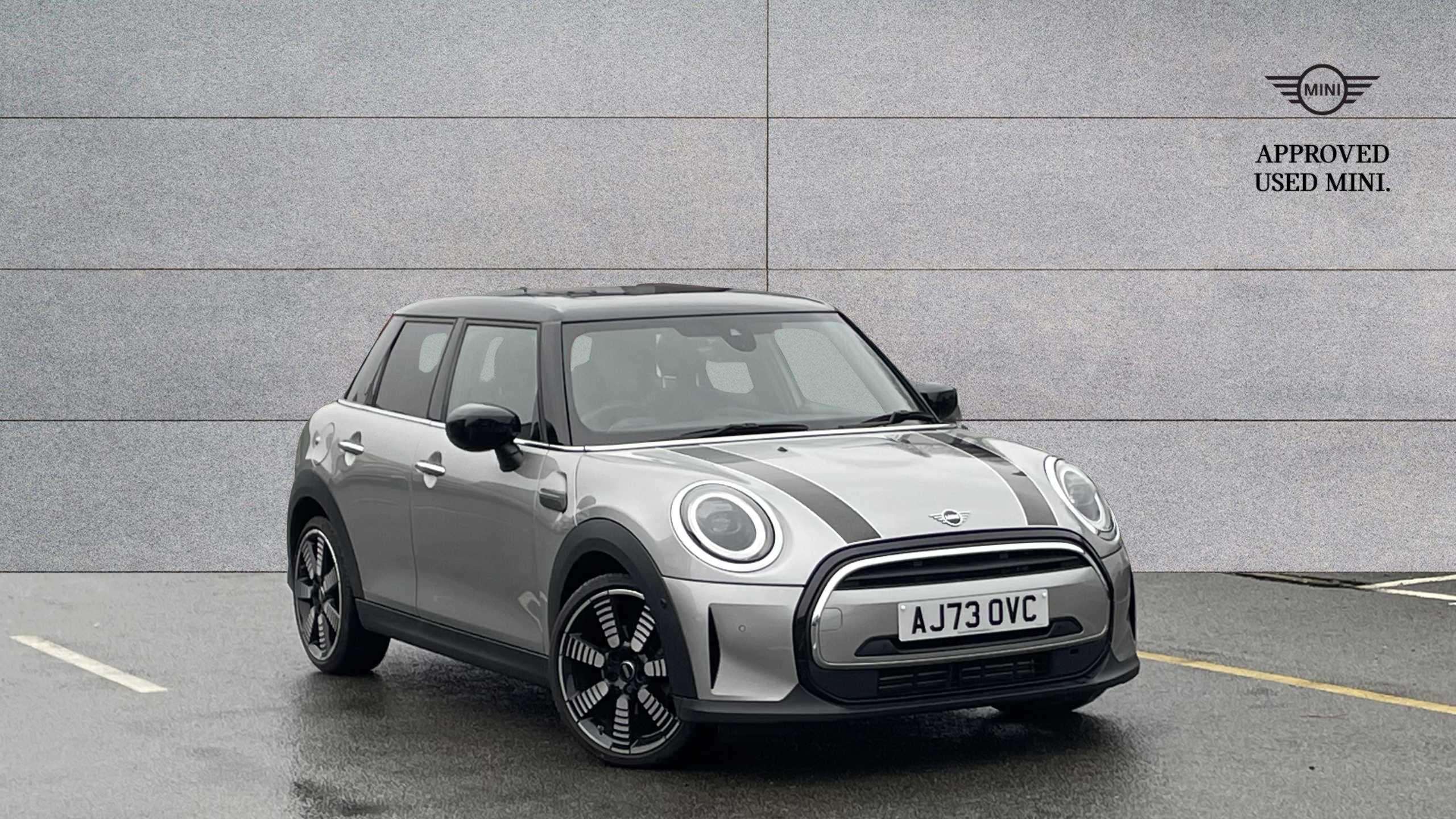 Main listing image - MINI Hatchback 5dr