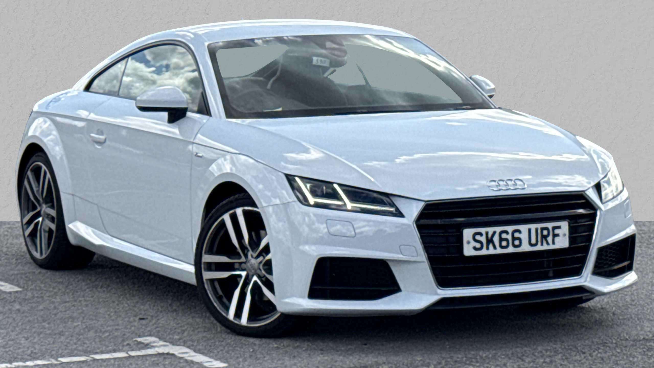 Main listing image - Audi TT