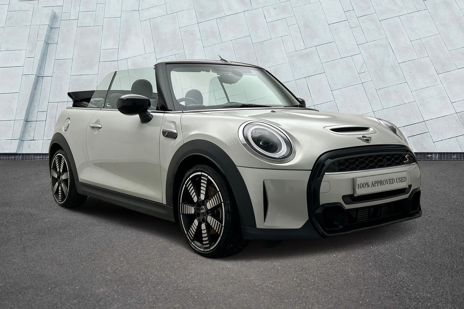 Main listing image - MINI Convertible