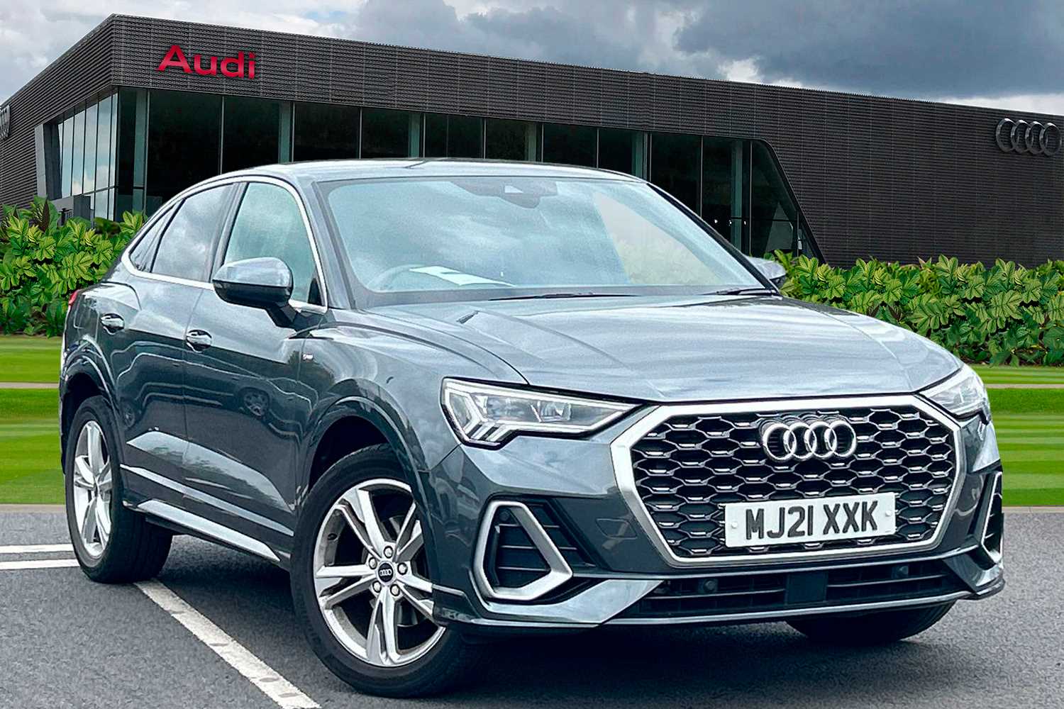 Main listing image - Audi Q3